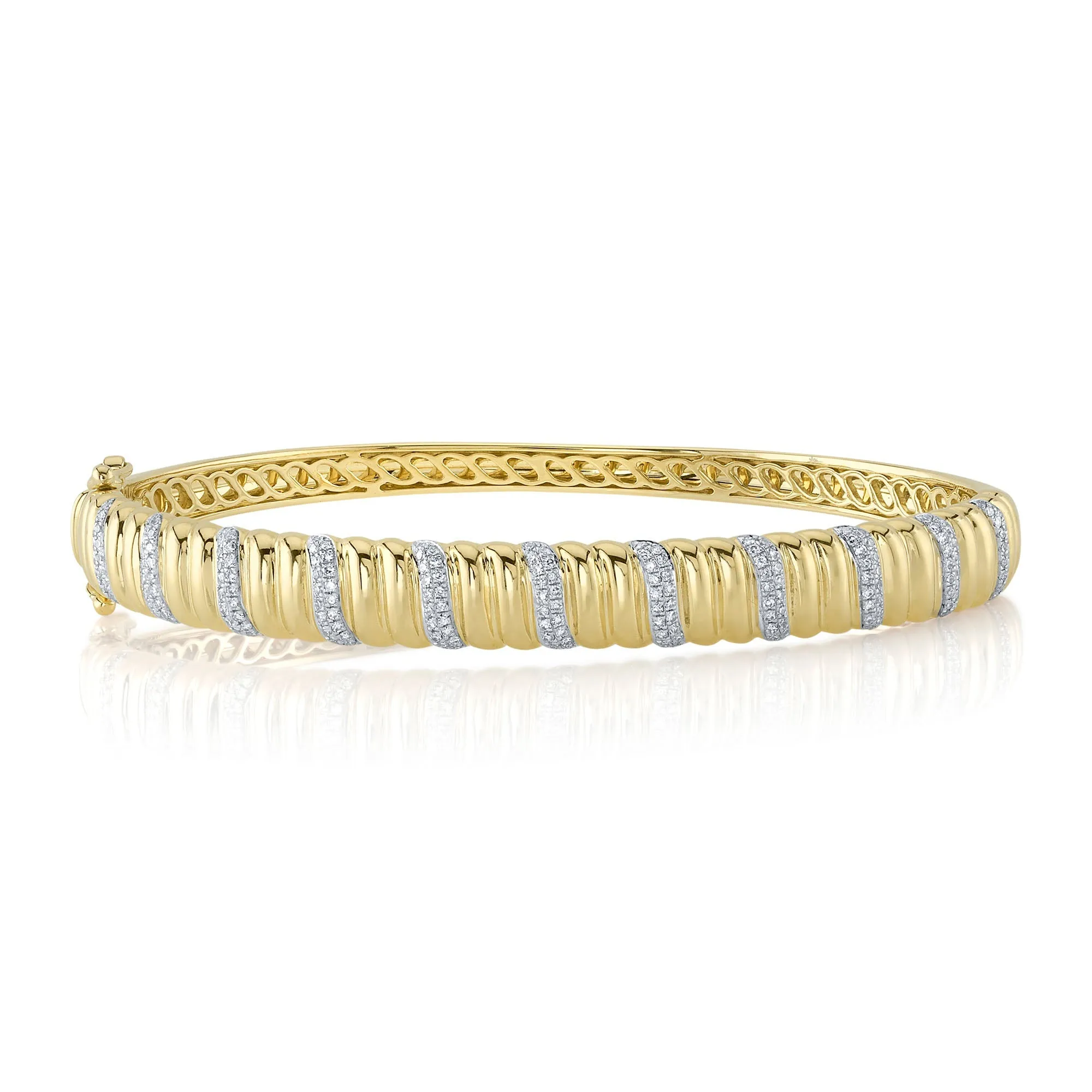 0.46CT DIAMOND BANGLE