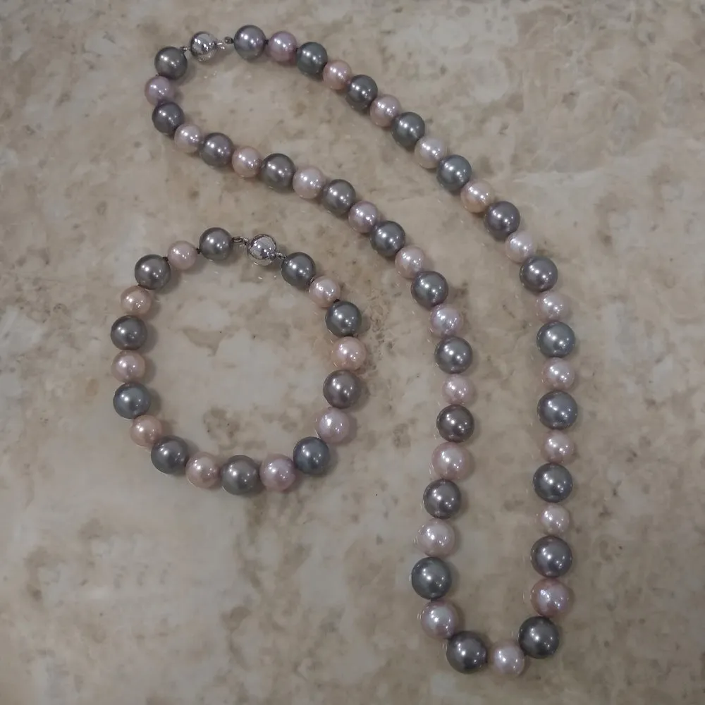 8-10mm Grey Tahitian Pearls and Pink Freshwater Pearl Bracelet