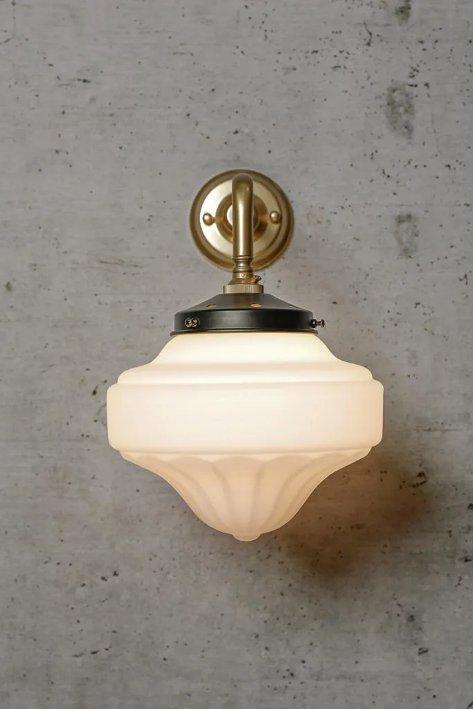 Auberge Wall Light