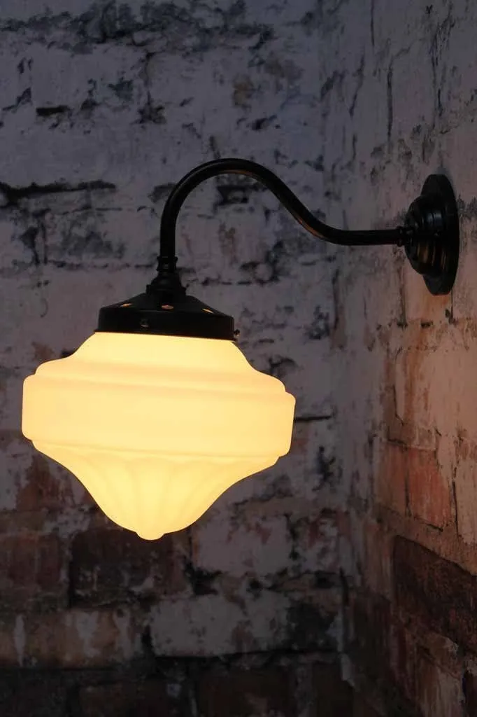 Auberge Wall Light